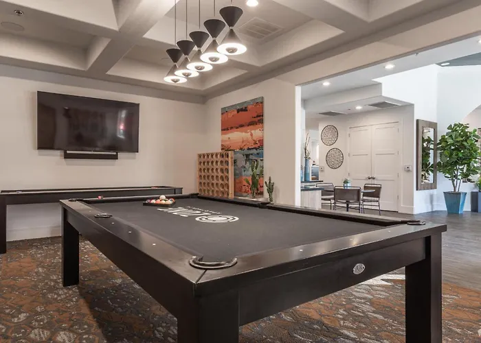 Apartment Boulevard 1br By Stadium Pool Parking Gym 03 Glendale