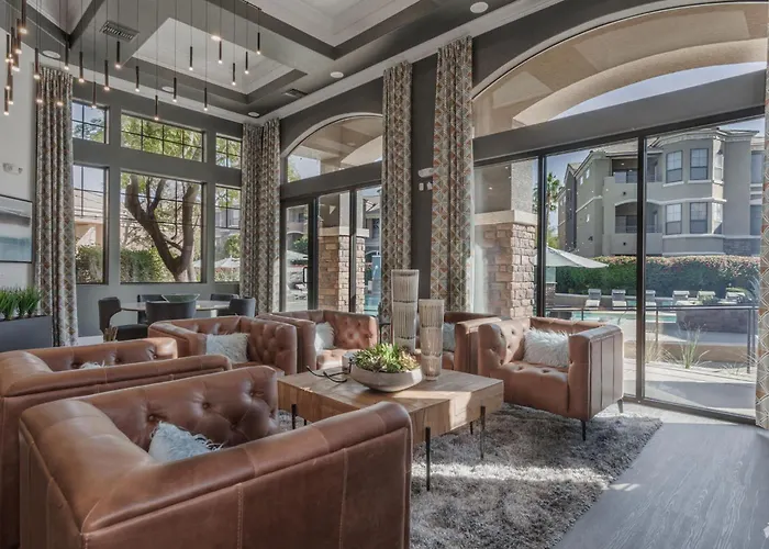 Apartment Boulevard 1br By Stadium Pool Parking Gym 03